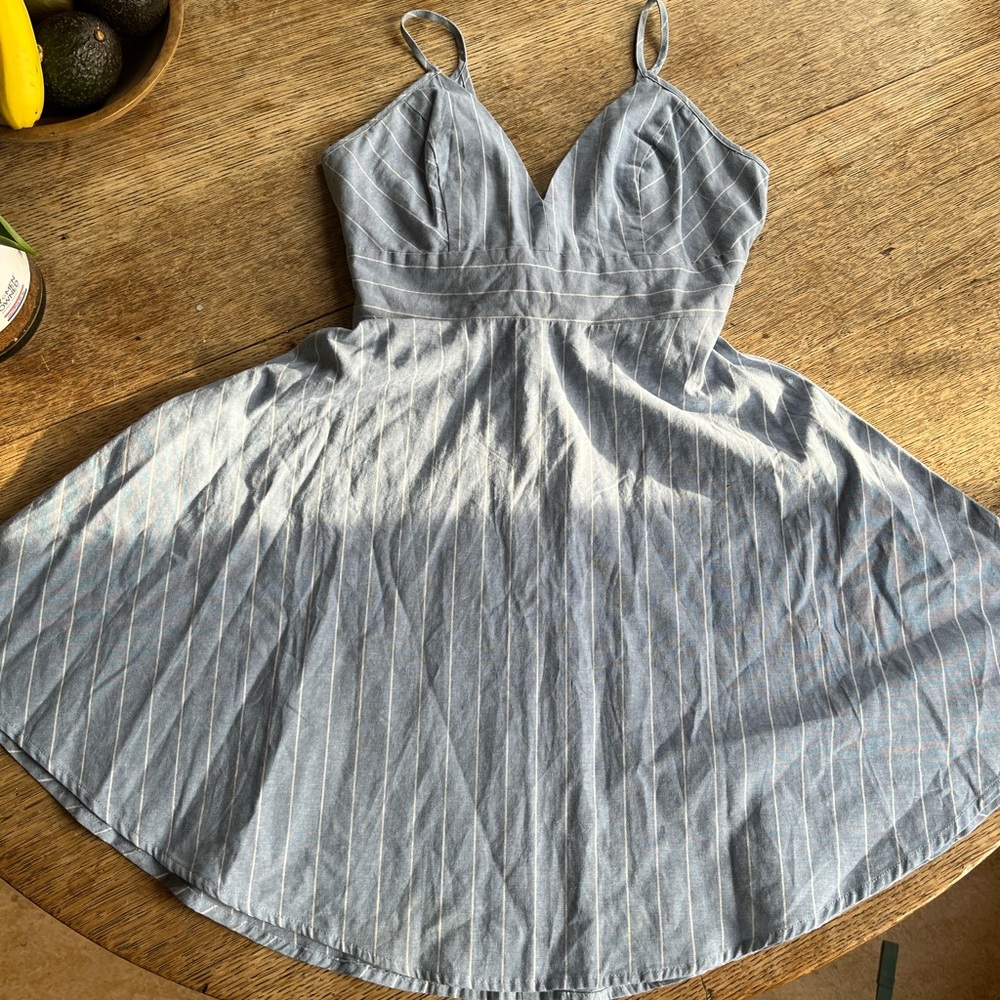 Windsor dress size small